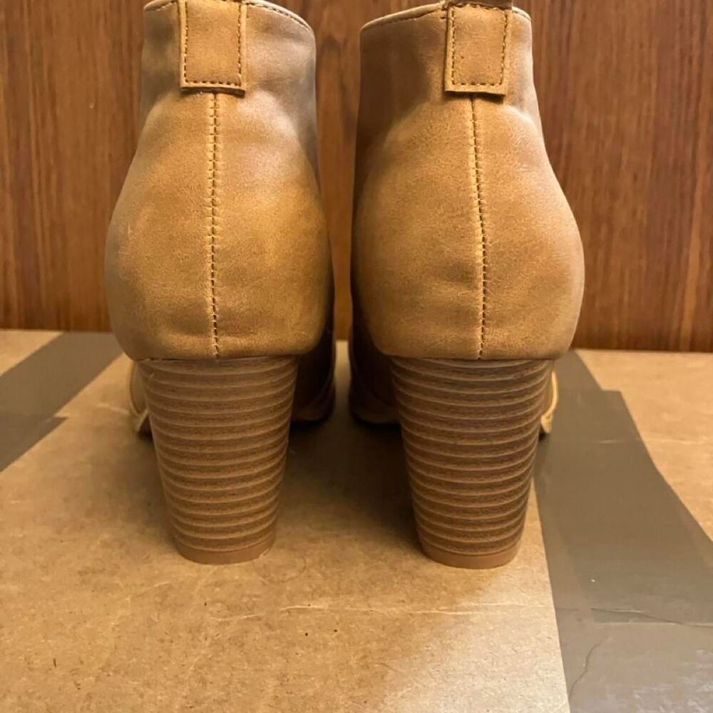 Weeboo Ramona-1 Ankle Boots - Picture 5 of 7